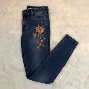 Old Navy Floral Embroidered Design Skinny Jeans Size 0